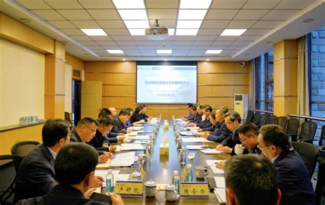 重庆高新区管委会领导莅临美容基地指导技能人才培养工作