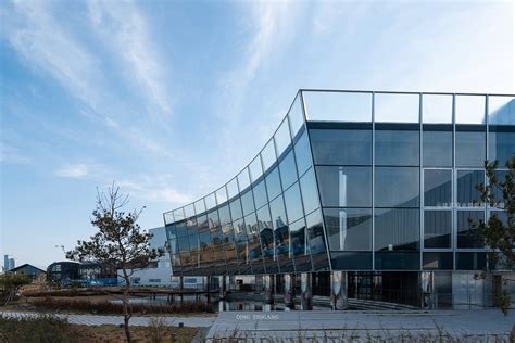 西海美术馆荣获第六届理想家未来大奖“最佳公共建筑”-齐鲁晚报·齐鲁壹点