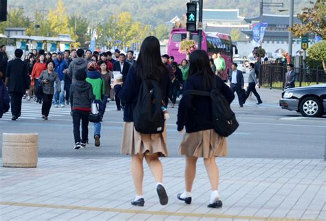 2022高中生韩国留学-韩国2.5+2国际本科留学－四川韩国留学预科报名中心