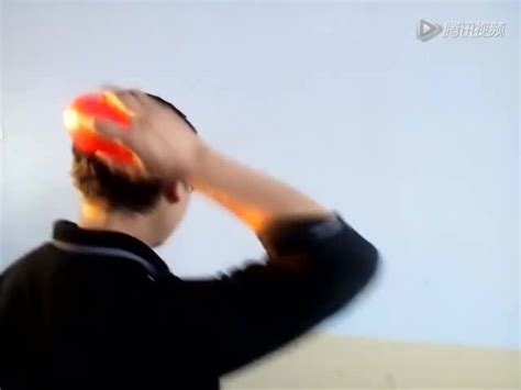 气球摩擦起电_腾讯视频