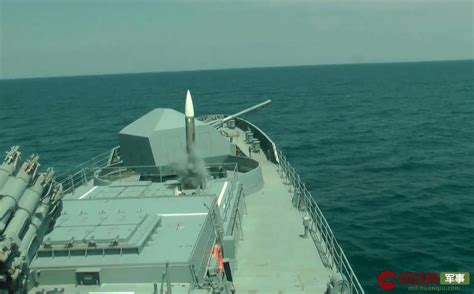 美军军舰与菲律宾货船在日本附近海域相撞_军事_中国网