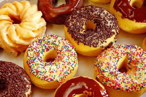 Doughnut vs. Donut - What