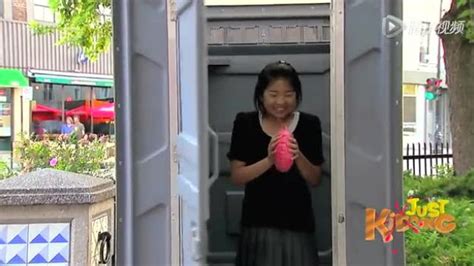 女生放屁图片
