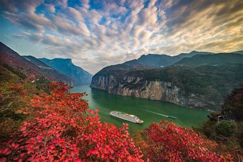 唐诗三百首，有12 首描写壮美的长江三峡，大诗人杜甫写了400 余首|唐诗三百首|三峡|杜甫_新浪新闻
