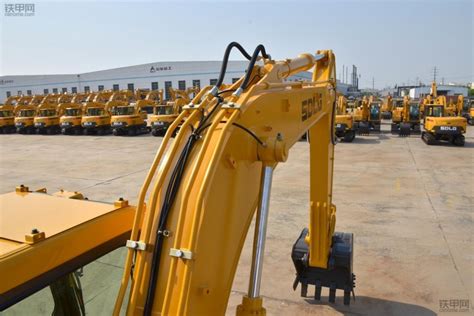60型号挖掘机_60型号挖掘机_北京鑫海致远建筑工程有限公司