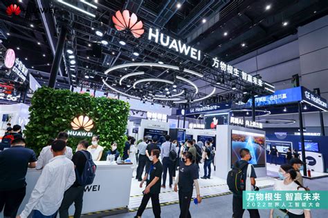 在超6300平米的MWC最大展台上，华为向世界展示5G等产品技术创新_凤凰资讯