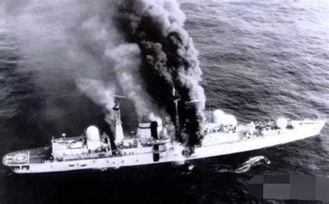马岛战争中，英军号称最先进的“谢菲尔德”号驱逐舰，怎么就被一枚“飞鱼”导弹击沉了？_凤凰网