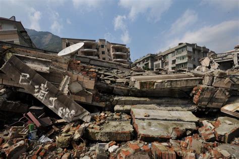 汶川地震死亡人数官方数据（汶川地震有多可怕？这些记忆让无数人永生难忘） | 说明书网