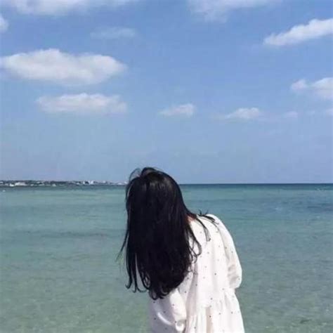 头像成熟稳重女生温柔