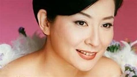 《滚滚红尘》的台湾金曲女歌手陈淑桦,《梦醒时分》今已60