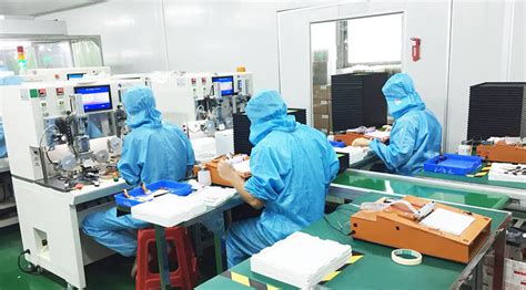 供应聚氨酯屋面板生产设备厂家直销_浙江领新机械科技股份有限公司