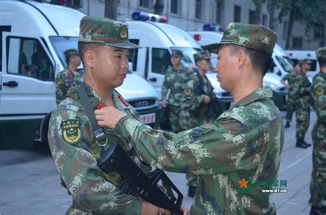 转正了！中国人民武装警察部队迎来新成员 - 中国军网
