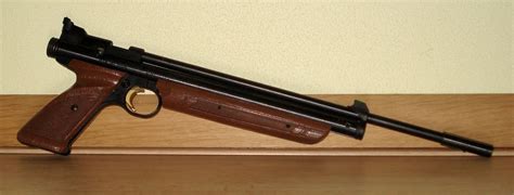 Lot - VINTAGE CROSMAN AMERICAN CLASSIC MODEL 1377 .177 CAL PELLET GUN