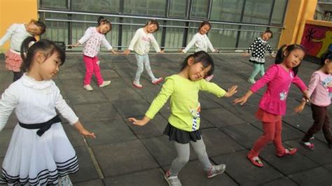 孩子舞蹈乐趣多，“手舞足蹈”跳起来！ - 未来强者婴幼儿智力开发园