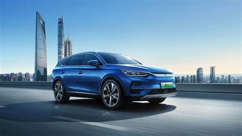 改款的2021款比亚迪唐EV亮相2020北京车展……_新浪新闻