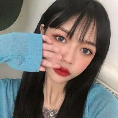 浅蓝色温柔的头像女生