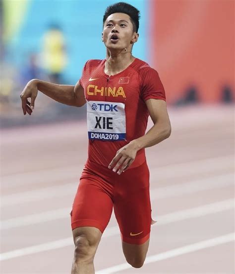 20秒34！谢震业闯入200米半决赛，中国历史第一人_手机新浪网