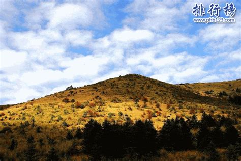 中国十大高山排名：那些又美又高的山都在哪_地理_第一排行榜