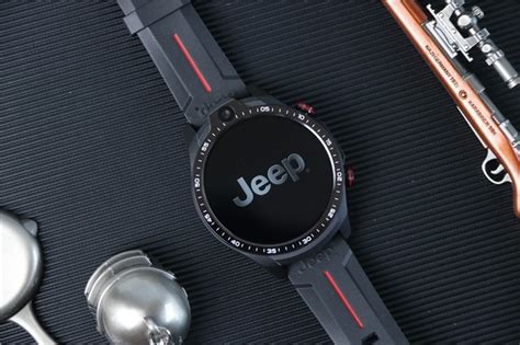 车企跨界造手表，能刷抖音能拍照：Jeep黑骑士体验-中关村在线头条
