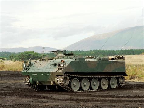 BTR-60轮式装甲输送车图册_360百科