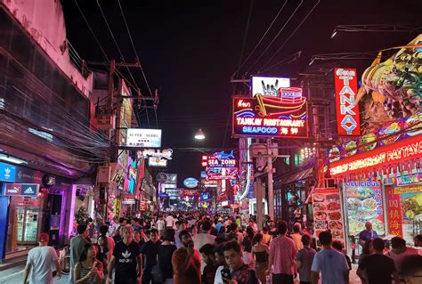 号称“不夜城”的芭提雅，是中国男人最爱去的地方，为何呢|泰国|芭提雅|东南亚_新浪新闻