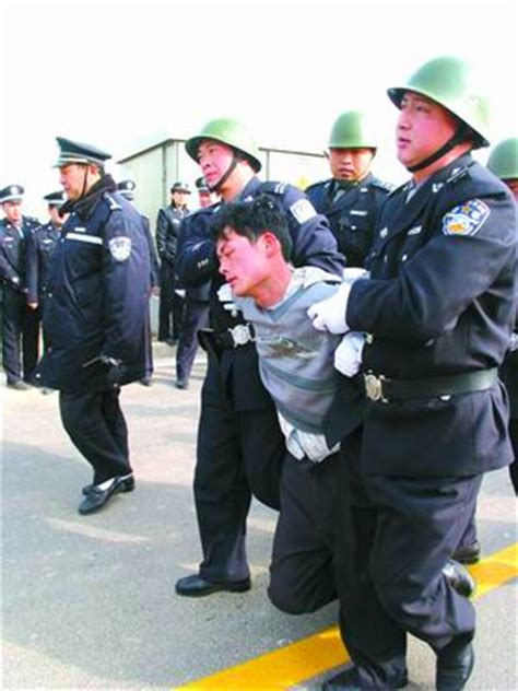 徐州警方开展打黑除恶集中行动 两天抓311人_新闻中心_中国网