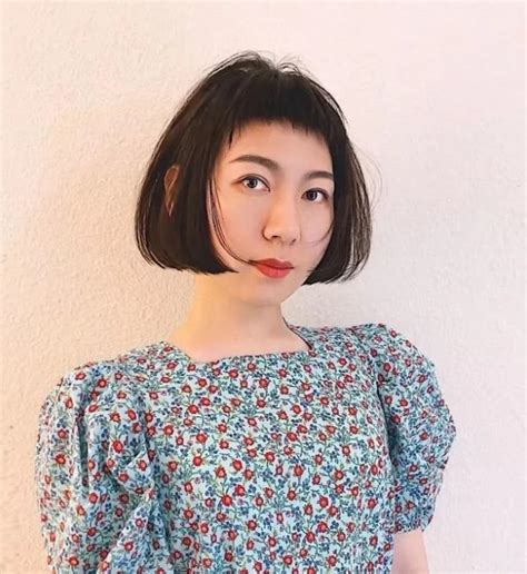 短刘海发型图片