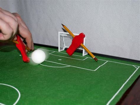 足球造型广告圆珠笔彩色塑料笔足球转动玩具笔趣味解压笔-阿里巴巴