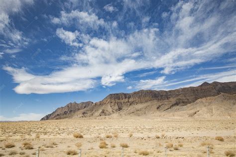 陆地旷野摄影图__自然风景_自然景观_摄影图库_昵图网nipic.com