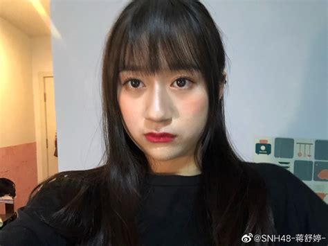 偶像美少女SNH48-蒋舒婷迷人写真美照欣赏