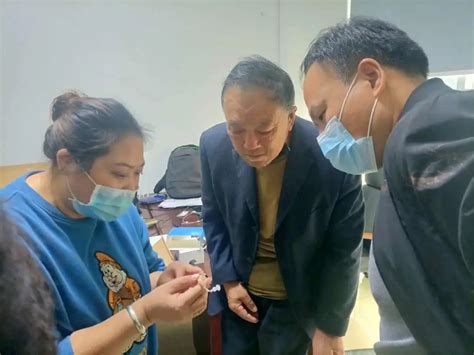 荆州区为听力残疾人免费验配助听器- 荆州区人民政府网