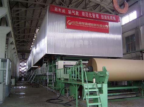 切割高强瓦楞纸时要注意以下三点-技术服务-新乡县鸿翔纸业有限公司