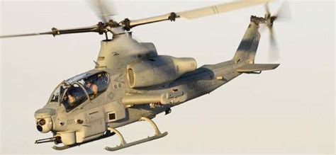AH-1武装直升机（绰号：“眼镜蛇” COBRA）_1141497_领贤网