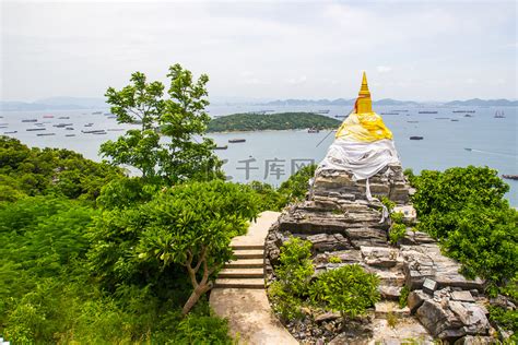 泰国春武里府西昌岛的石塔和全景高清摄影大图-千库网
