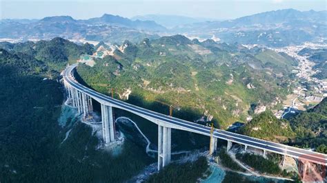 8条高速同日开通 四川省高速公路运营里程突破8000公里 - 封面新闻