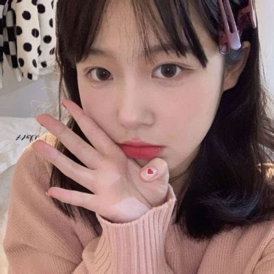女生温柔动态头像真人