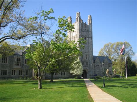 美国康涅狄格州纽黑文的耶鲁大学建筑高清摄影大图-千库网