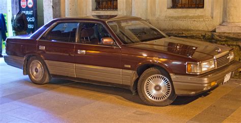 The MAZDA 929 COUPÉ - With the flagship model to Europe