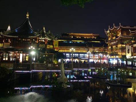 夜拍上海豫园和城隍庙旅游区，真的很漂亮，去上海必游之地|豫园|城隍庙|旅游区_新浪新闻