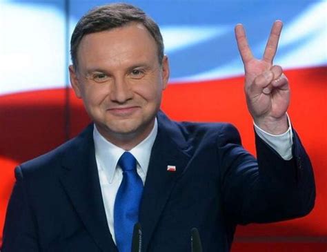 波兰市长阿达莫维奇遇刺身亡事件始末 总统杜达遭死亡威胁_国际新闻_海峡网