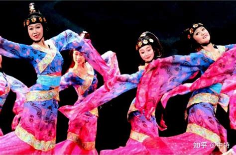 我院与湖南省宋旦汉字艺术博物馆举行馆院合作签约仪式-国际汉语文化学院