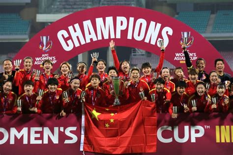 中国女足夺亚洲杯冠军|中国女足|亚洲杯|张琳艳_新浪新闻
