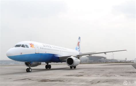 重庆航空新引进一架A320飞机 机队规模19架 - 航空要闻 - 航空圈——航空信息、大数据平台