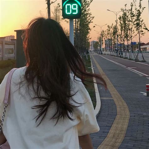 背影头像非主流文案