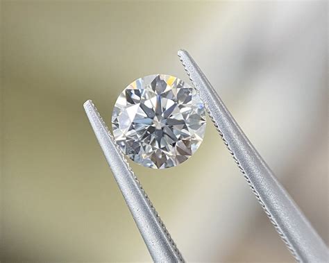 2021年11月钻石价格简报：钻石价格整体上涨3%-第一黄金网