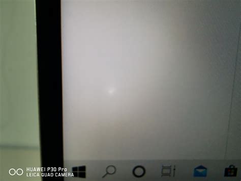 笔记本屏幕有规律小黑横条（笔记本屏幕出现一个小黑块） - 产品中心 - 研星电子