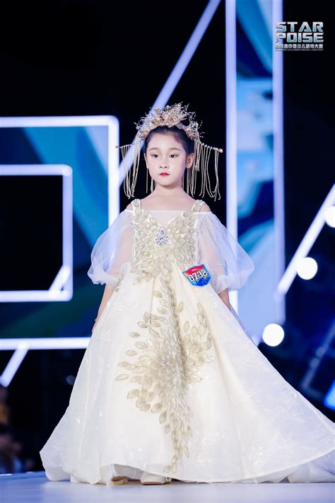 2017中国模特之星大赛回顾| “三奇”泳装为青春助力