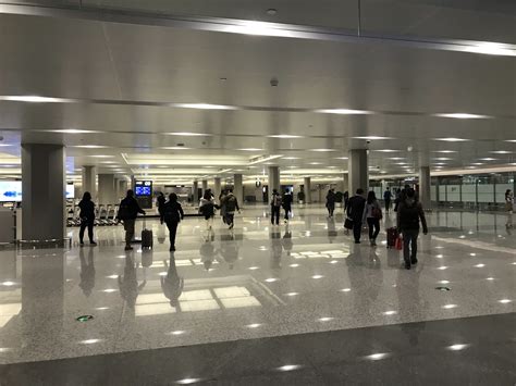 上海两大机场2016旅客吞吐量突破1亿人次-中国民航网
