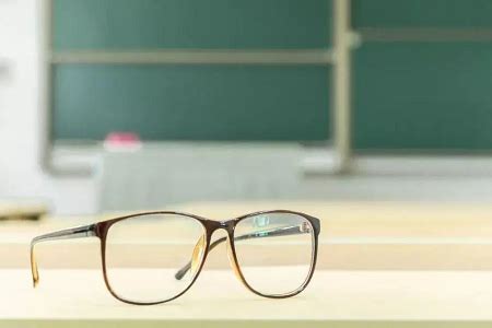 兰州普瑞眼科专家告诉你，近视度数低需要戴眼镜吗？_兰州普瑞眼科医院_新浪博客