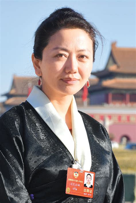 政协委员边巴拉姆：弘扬宪法精神 建设法治社会 - 西藏在线
